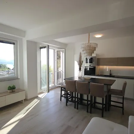 Atlantis Apartment *
